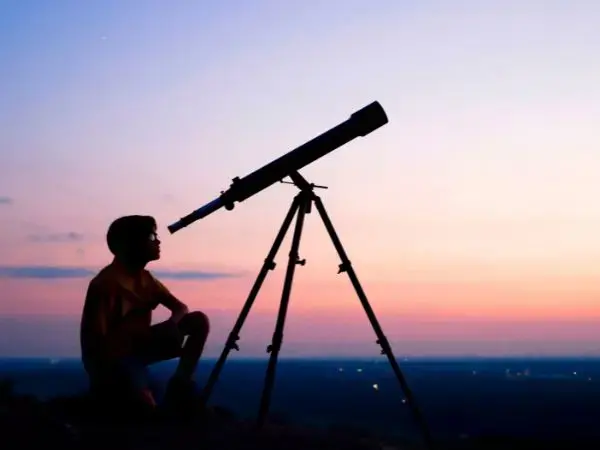 Jak wybrać idealny teleskop dla początkujących astronomów